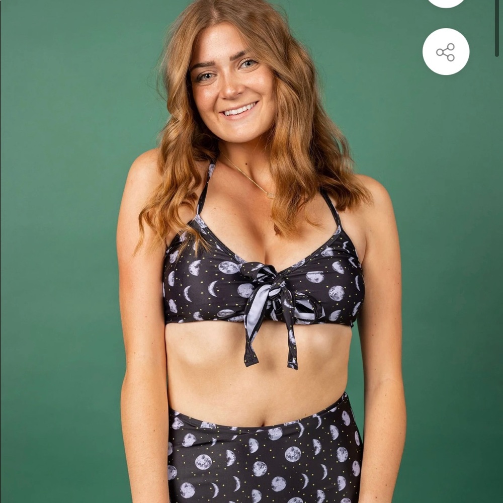 NWOT Kortni Jeane Swim Tied Up Top